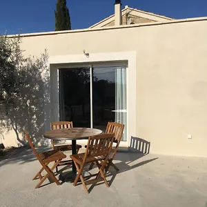  Hébergement de vacances Lou Mas Des Oliviers